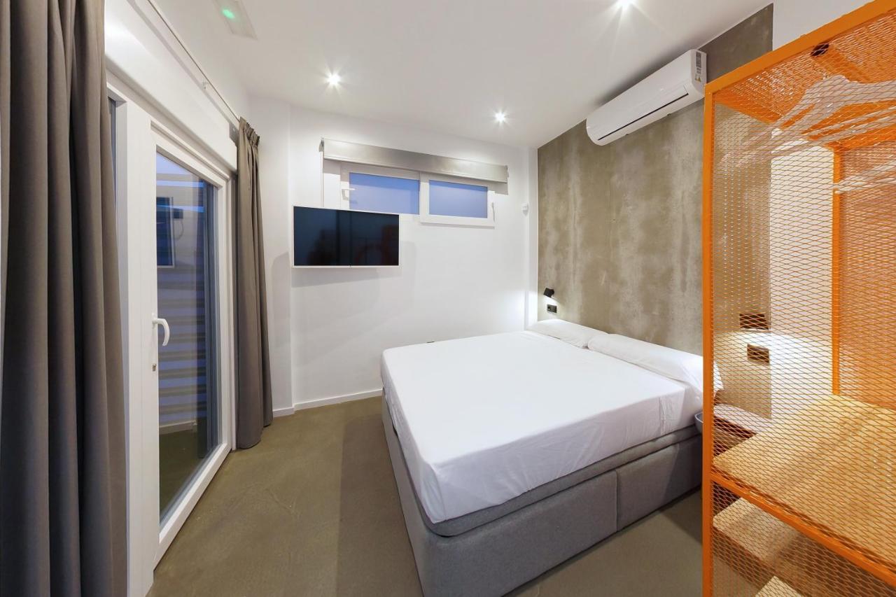 Konk Hostel La Manga del Mar Menor Luaran gambar