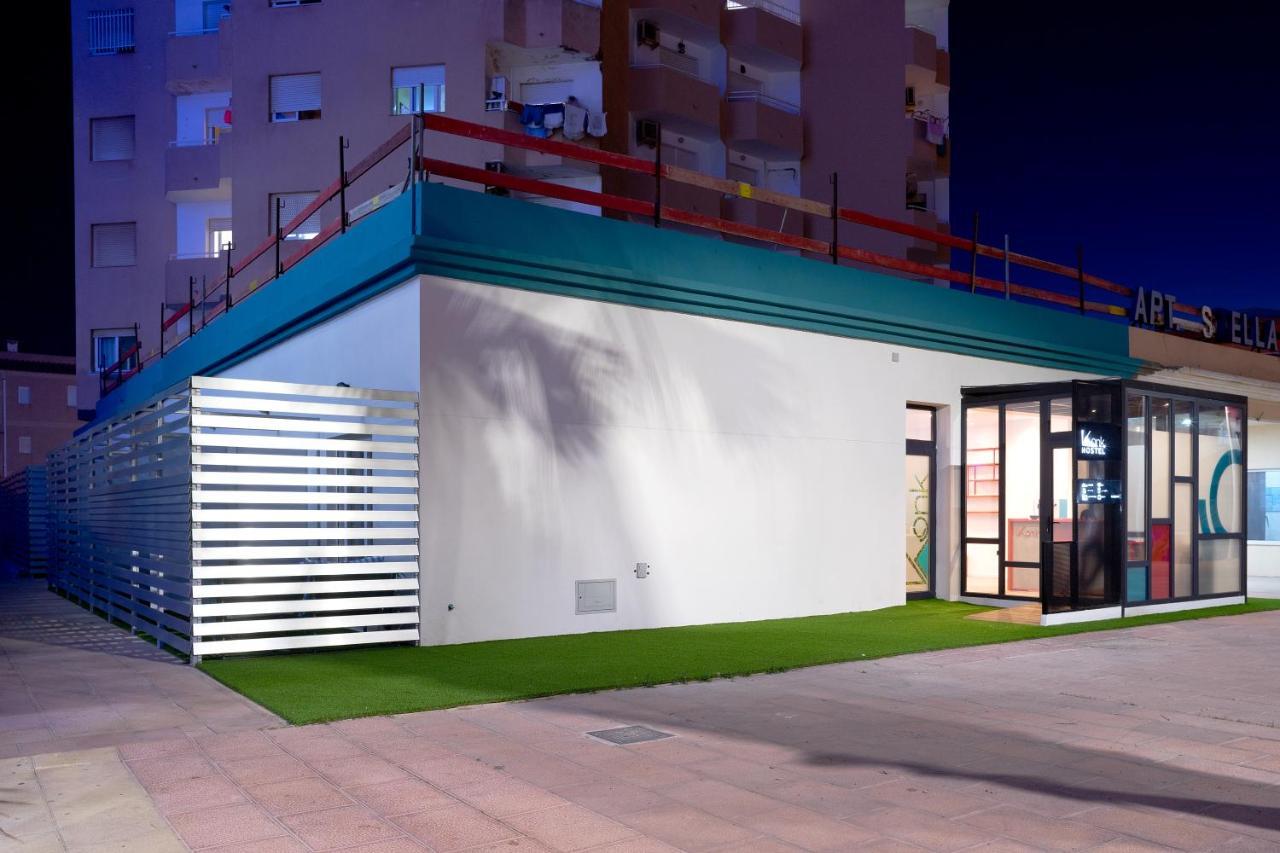 Konk Hostel La Manga del Mar Menor Luaran gambar
